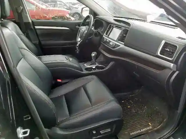 5TDJZRFH6JS835840 2018 TOYOTA HIGHLANDER SE-4