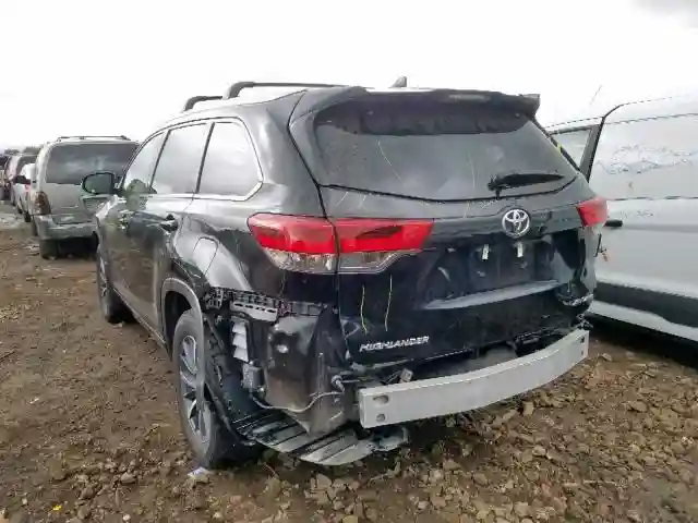 5TDJZRFH6JS835840 2018 TOYOTA HIGHLANDER SE-2