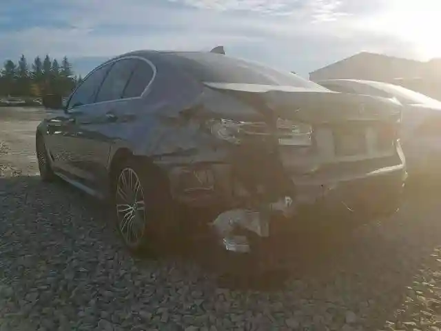 WBAJA7C52JG908960 2018 BMW 530 XI-2