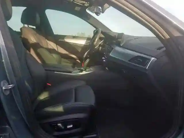 WBAJA7C52JG908960 2018 BMW 530 XI-4