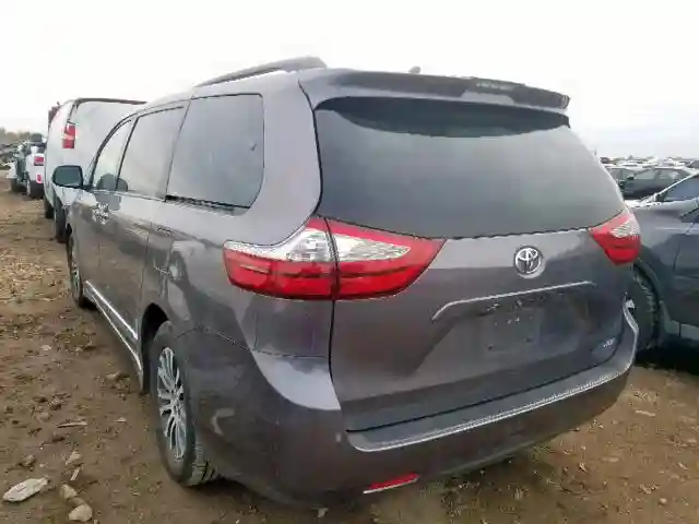 5TDYZ3DC5JS963473 2018 TOYOTA SIENNA XLE-2