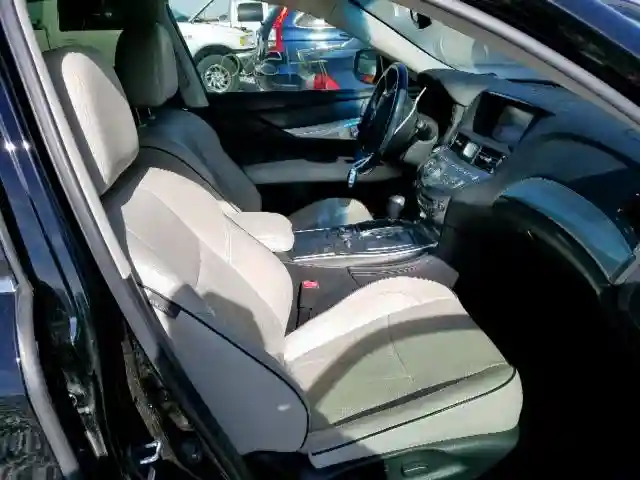 JN1BY1AR4HM770097 2017 INFINITI Q70 3.7-4