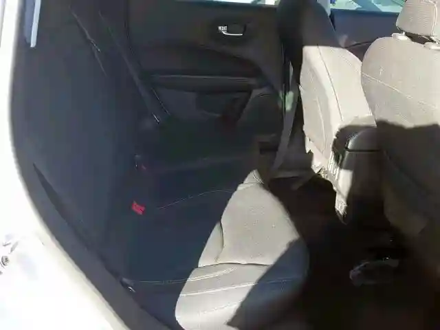 3C4NJCAB9JT468348 2018 JEEP COMPASS SPORT-5