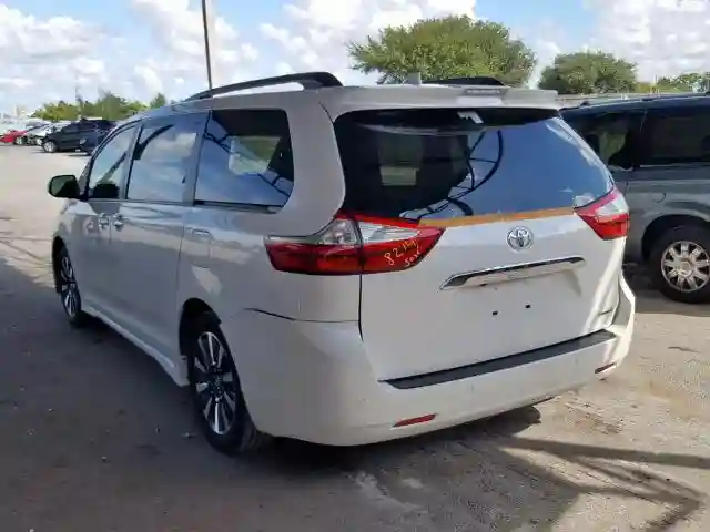 5TDYZ3DC2KS979678 2019 TOYOTA SIENNA LIMITED-2