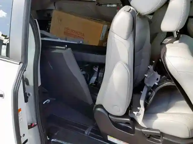 5TDYZ3DC2KS979678 2019 TOYOTA SIENNA LIMITED-5