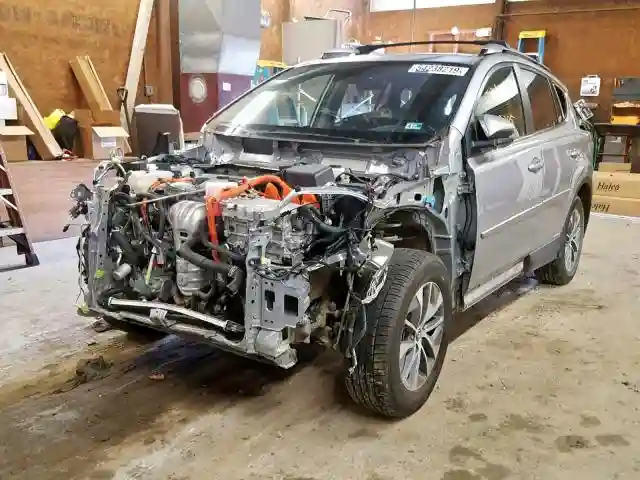JTMRJREV8HD069875 2017 TOYOTA RAV4 HV LE-1