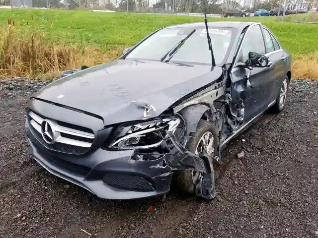 55SWF4KB1GU115103 2016 MERCEDES-BENZ C 300 4MATIC-1