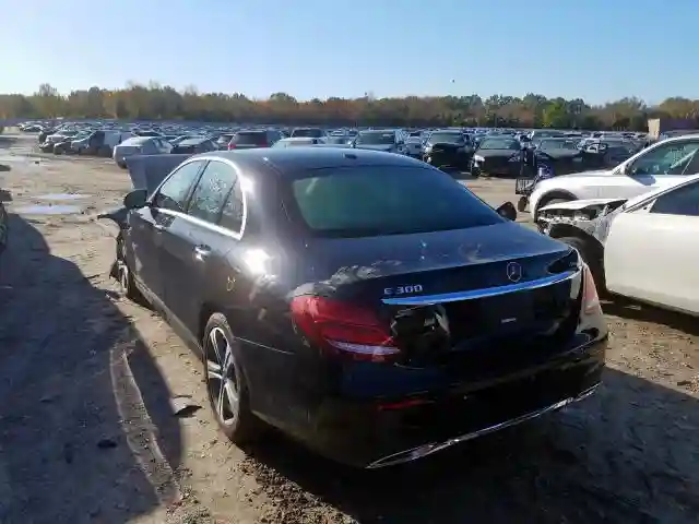 WDDZF4KB9JA336579 2018 MERCEDES-BENZ E 300 4MATIC-2