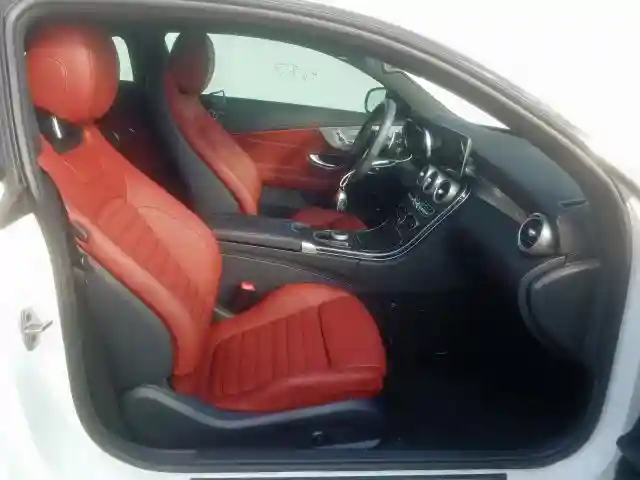 WDDWJ6EB6KF852539 2019 MERCEDES-BENZ C 43 AMG-4