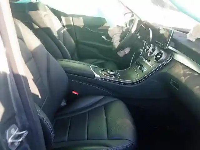 WDDWF4KBXHR253774 2017 MERCEDES-BENZ C 300 4MATIC-4