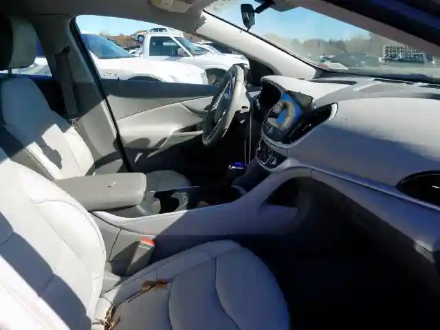 1G1RC6S50JU149960 2018 CHEVROLET VOLT LT-4