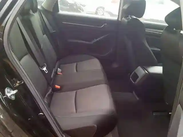 1HGCV1F1XKA032151 2019 HONDA ACCORD LX-5