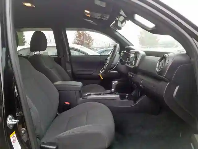 5TFCZ5ANXHX119607 2017 TOYOTA TACOMA DOUBLE CAB-4