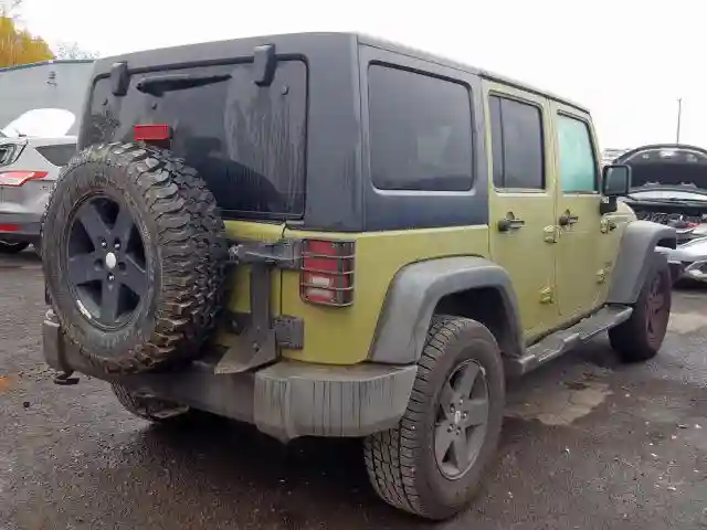 1C4BJWDG6DL622980 2013 JEEP WRANGLER UNLIMITED SPORT-3