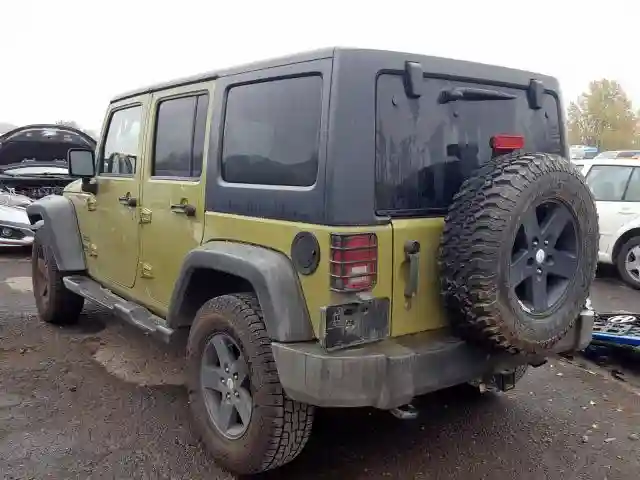 1C4BJWDG6DL622980 2013 JEEP WRANGLER UNLIMITED SPORT-2