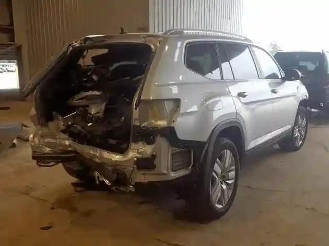1V2WR2CA7KC560064 2019 VOLKSWAGEN ATLAS SE-3