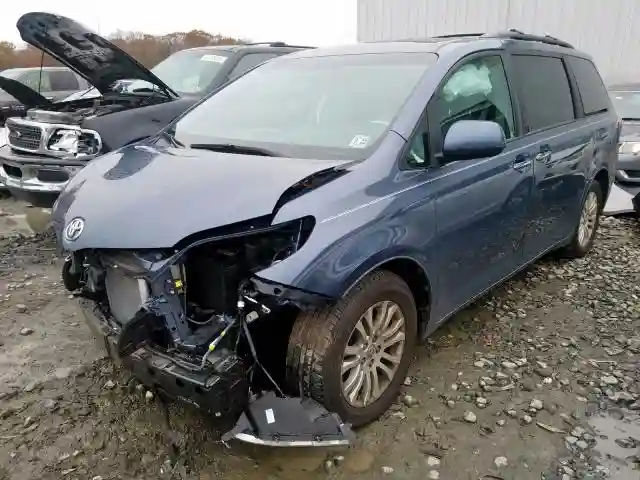 5TDYZ3DC9HS867081 2017 TOYOTA SIENNA XLE-1