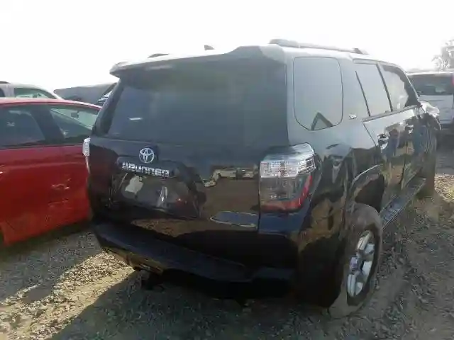 JTEBU5JR3K5711636 2019 TOYOTA 4RUNNER SR5-3