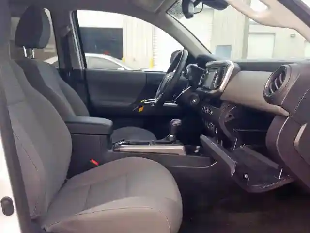 3TMBZ5DN6JM016297 2018 TOYOTA TACOMA DOUBLE CAB-4