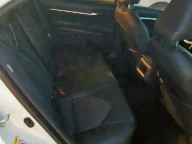 JTNB11HK5J3011346 2018 TOYOTA CAMRY L-5