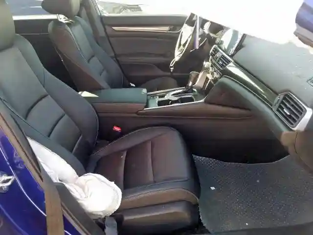 1HGCV1F32KA006466 2019 HONDA ACCORD SPORT-4