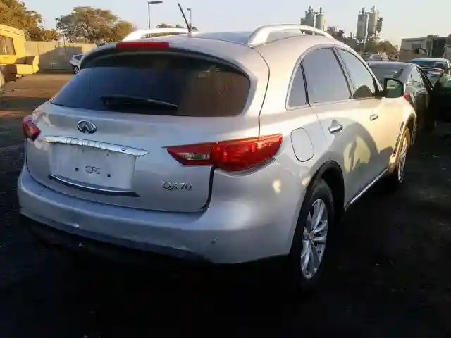 JN8CS1MW9HM413474 2017 INFINITI QX70-3