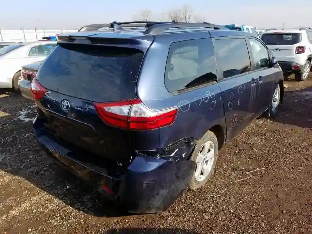 5TDKZ3DC6JS962211 2018 TOYOTA SIENNA LE-3