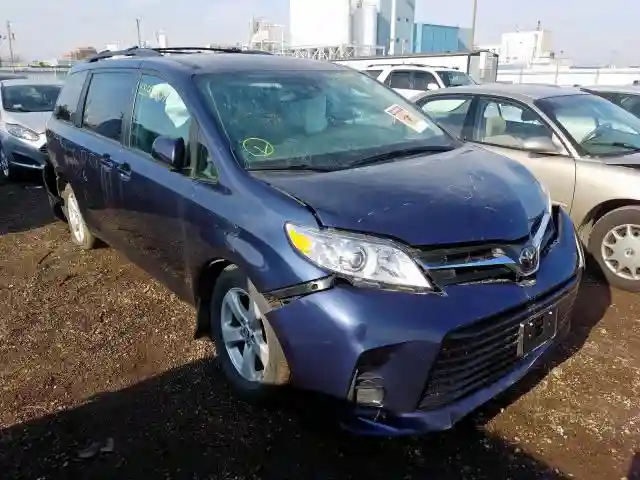 5TDKZ3DC6JS962211 2018 TOYOTA SIENNA LE-0