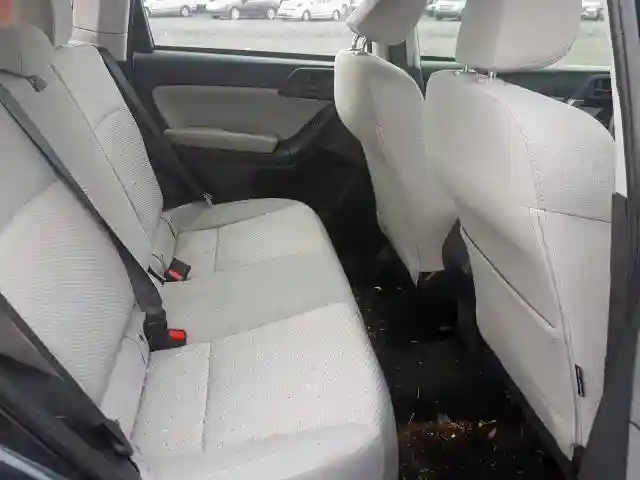 JF2SJABC0JH600847 2018 SUBARU FORESTER 2.5I-5