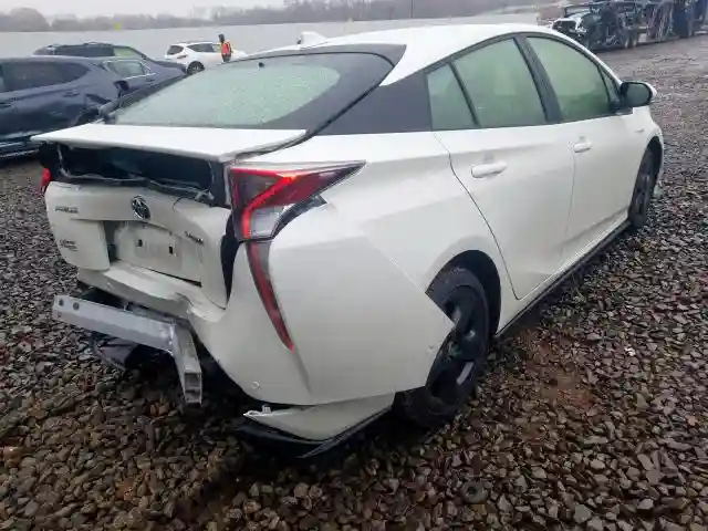JTDKARFUXH3541152 2017 TOYOTA PRIUS-3