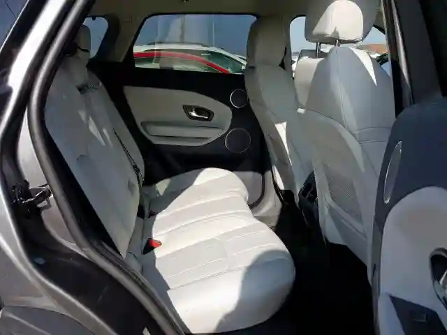 SALVP2RX0KH330831 2019 LAND ROVER RANGE ROVER EVOQUE SE-5