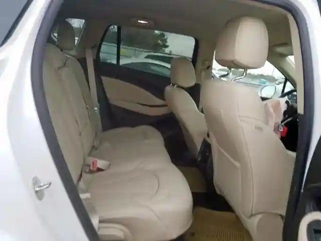 LRBFX1SA2JD008174 2018 BUICK ENVISION ESSENCE-5