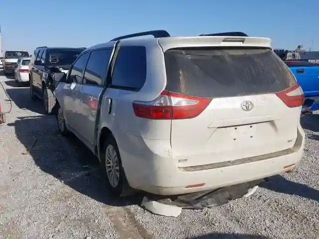 5TDYZ3DC0HS853098 2017 TOYOTA SIENNA XLE-2