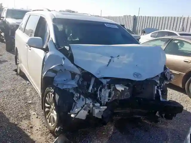 5TDYZ3DC0HS853098 2017 TOYOTA SIENNA XLE-0
