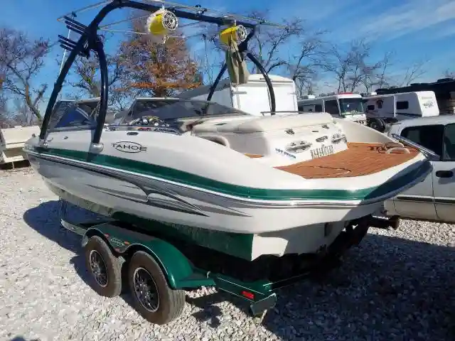 BUJB25TTB606 2006 TAHO Q6 BOAT-2