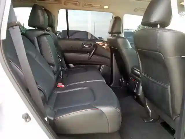 JN8AY2ND1JX001465 2018 NISSAN ARMADA SV-5