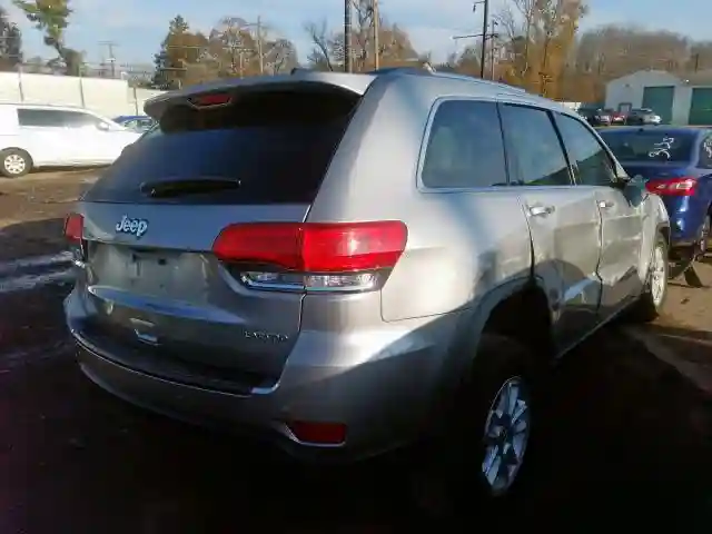 1C4RJFAG1JC111577 2018 JEEP GRAND CHEROKEE LAREDO-3