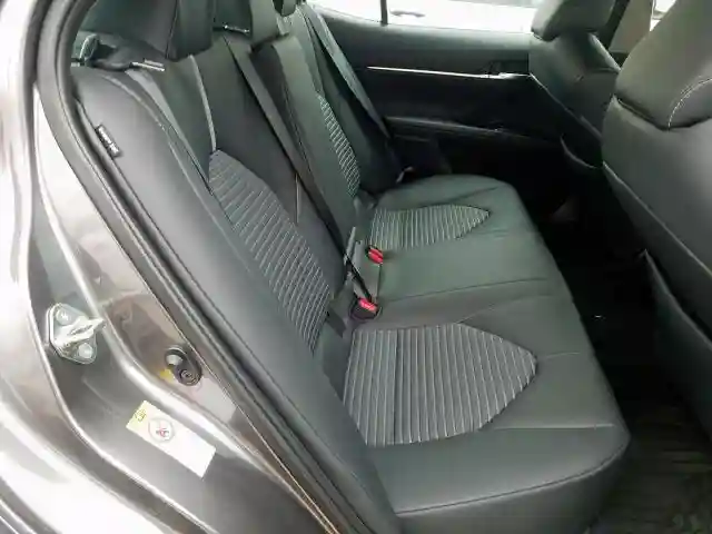 4T1B11HK5KU196137 2019 TOYOTA CAMRY L-5