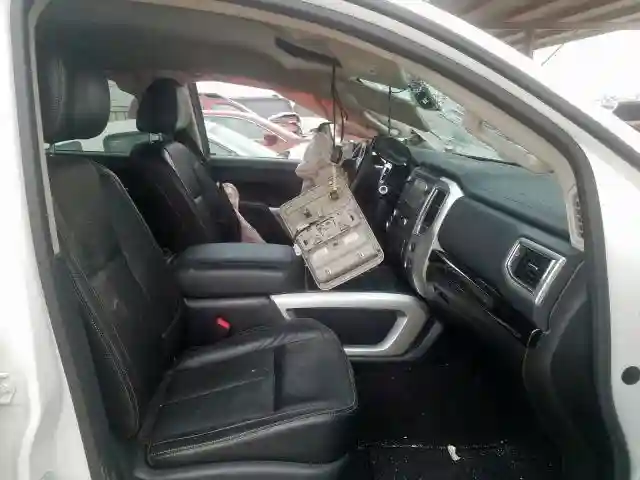 1N6AA1E63HN540121 2017 NISSAN TITAN SV-4