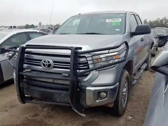 5TFRM5F13HX122542 2017 TOYOTA TUNDRA DOUBLE CAB SR/SR5-1