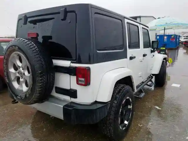 1C4BJWEG6FL642647 2015 JEEP WRANGLER UNLIMITED SAHARA-3