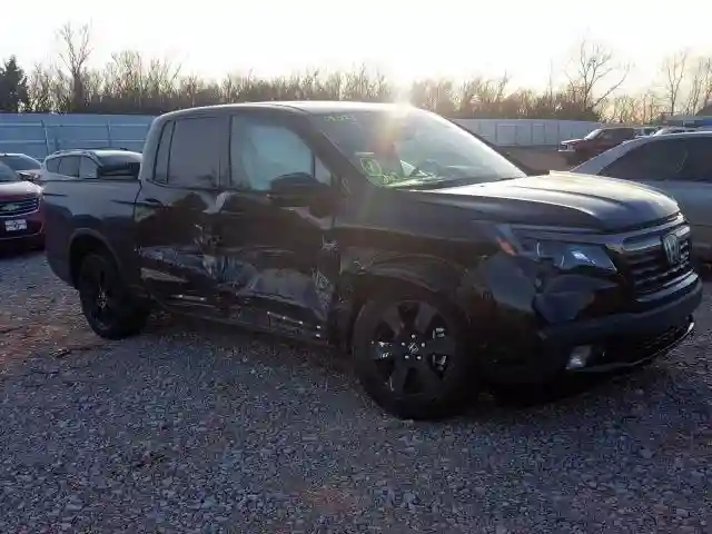 5FPYK3F87HB034923 2017 HONDA RIDGELINE BLACK EDITION-0