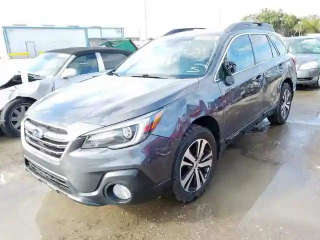 4S4BSENC4K3330059 2019 SUBARU OUTBACK 3.6R LIMITED-1