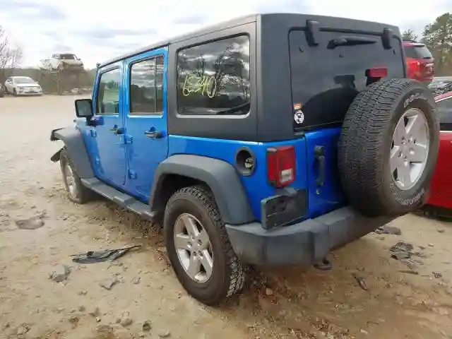 1C4BJWDG1GL266751 2016 JEEP WRANGLER UNLIMITED SPORT-2