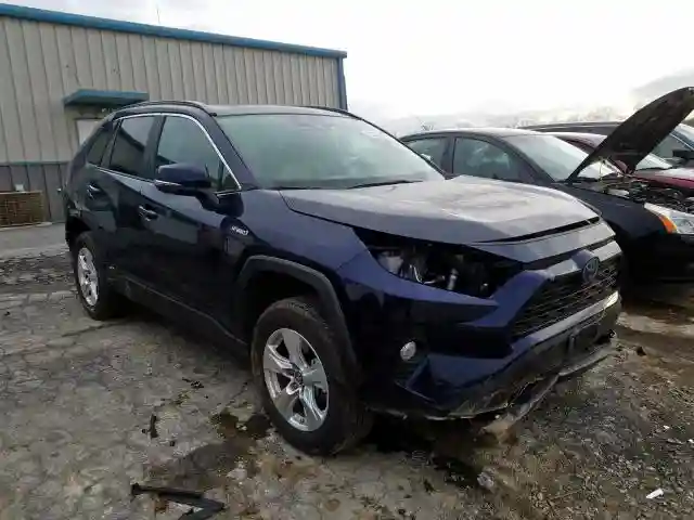 2T3RWRFV3KW007102 2019 TOYOTA RAV4 XLE-0
