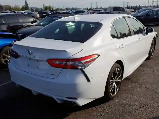 4T1B11HKXKU184971 2019 TOYOTA CAMRY L-3