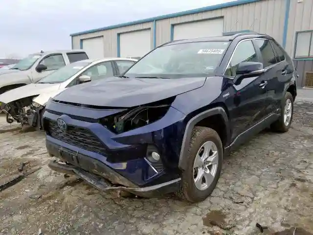 2T3RWRFV3KW007102 2019 TOYOTA RAV4 XLE-1