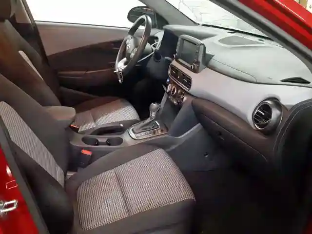 KM8K6CAA4KU322616 2019 HYUNDAI KONA SEL-4