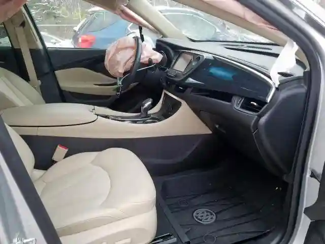 LRBFXBSA2JD055520 2018 BUICK ENVISION PREFERRED-4