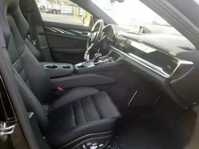 WP0CA2A75JL181274 2018 PORSCHE PANAMERA 4 SPORT TURISMO-4